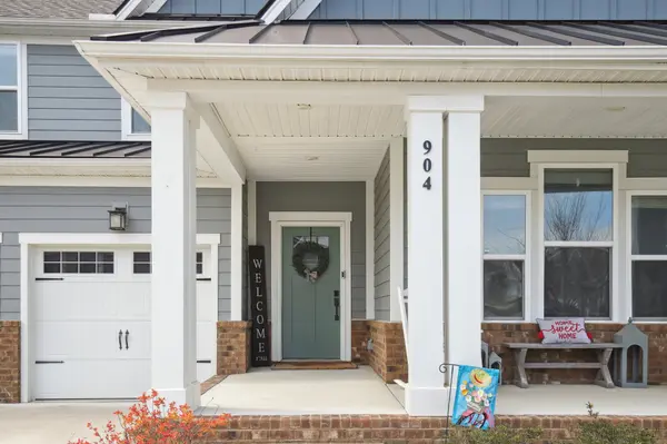 904 Orchid Pl, Hendersonville, TN 37075