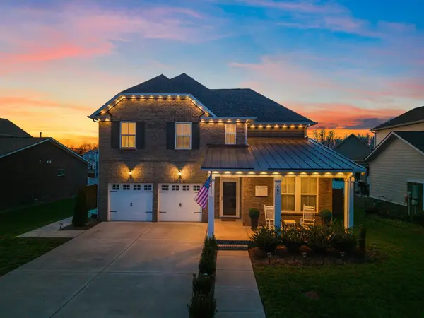 664 Nottingham Ave, Hendersonville, TN 37075