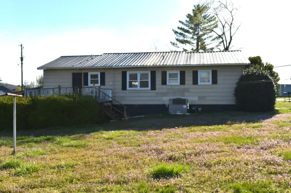 400 Cowan St #E, Cowan, TN 37318