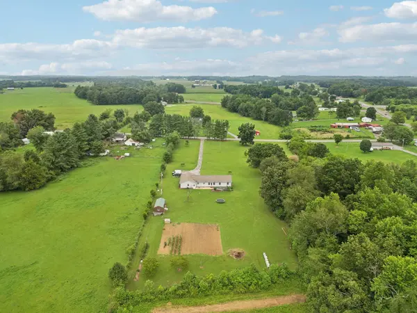 8569 Old Nashville Hwy, Woodbury, TN 37190