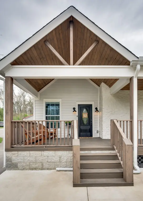 3049 Smith Springs Rd, Antioch, TN 37013