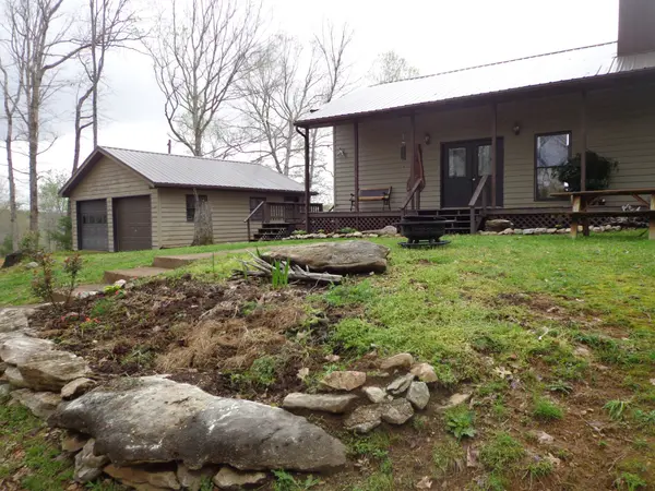 1398 Gilmer Bridge Rd, Lobelville, TN 37097