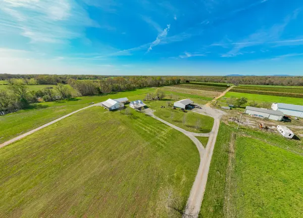 415 Earle Ln, Morrison, TN 37357