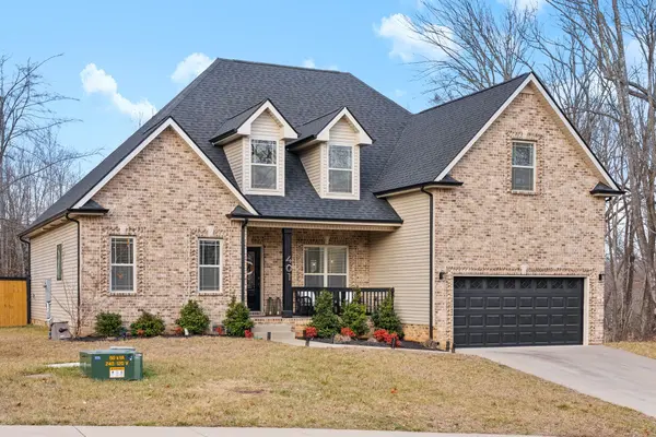 401 Glenstone Springs Dr, Clarksville, TN 37043