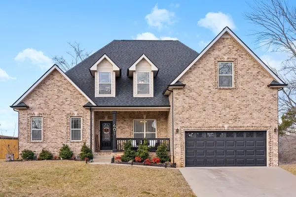 401 Glenstone Springs Dr, Clarksville, TN 37043