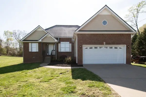 517 Creekstone Ct, Dickson, TN 37055
