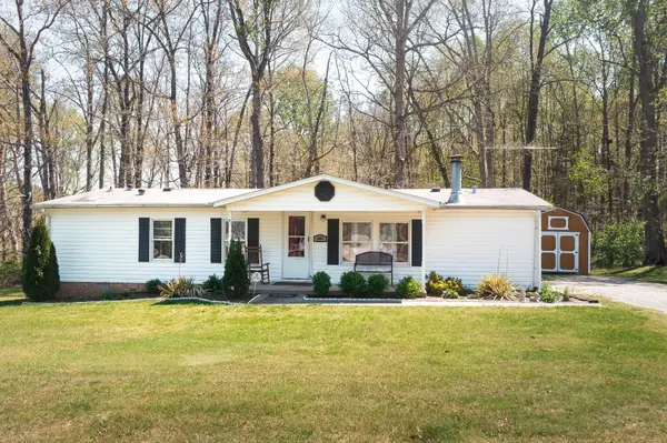 1005 Chris Dr, Portland, TN 37148