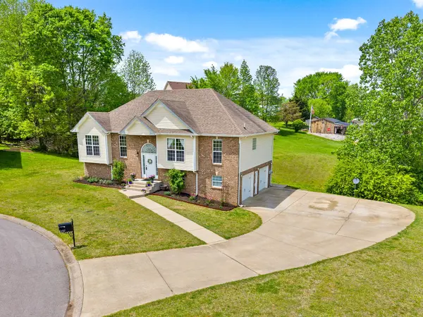 137 Coniston Dr, Clarksville, TN 37040