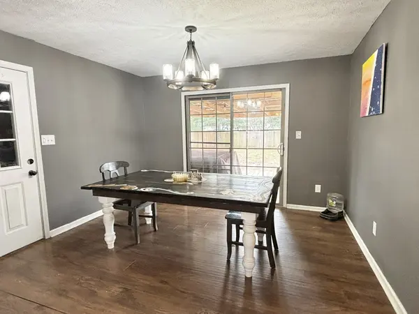 208 Sheridan Cir, Hopkinsville, KY 42240