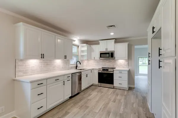 3009 Old Greenbrier Pike, Greenbrier, TN 37073