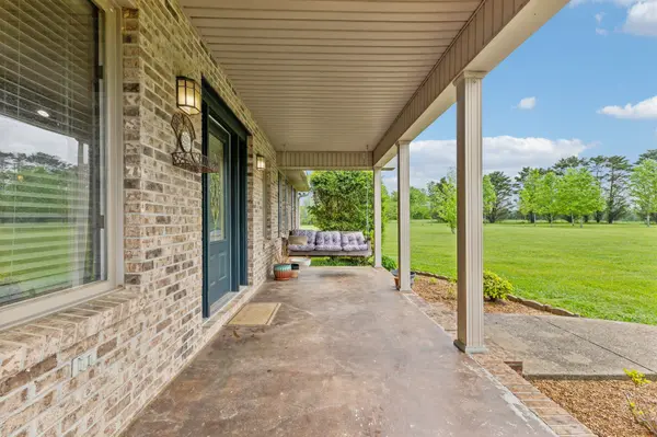 170 Cauble Ridge Ln, Manchester, TN 37355