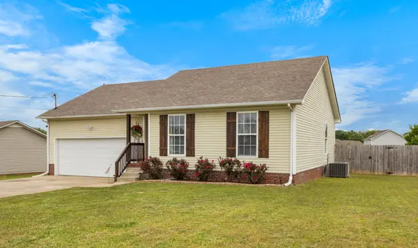 604 Millie Dr, Oak Grove, KY 42262
