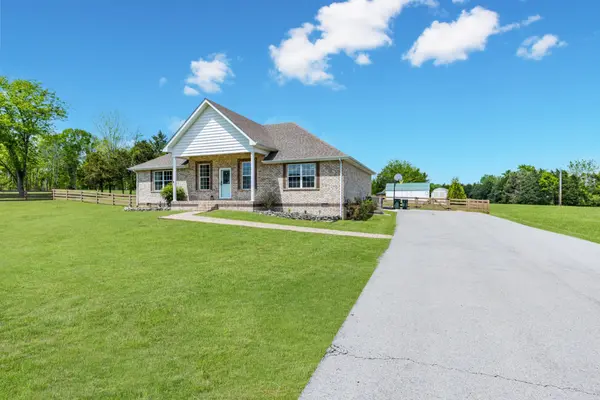 10410 Canoe Branch Rd, Castalian Springs, TN 37031