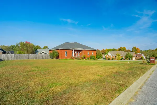 1032 Graceland Way, Greenbrier, TN 37073