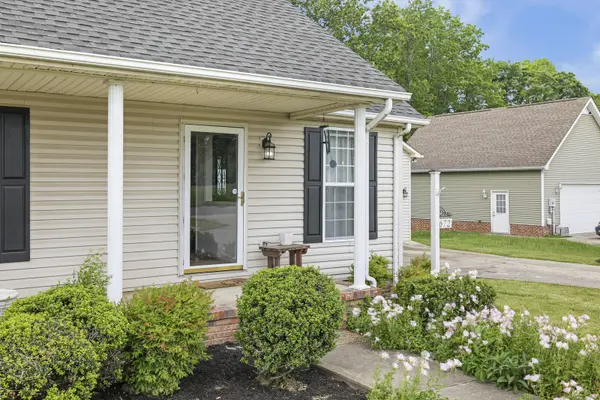 672 Old Snow Hill Rd, Dowelltown, TN 37059