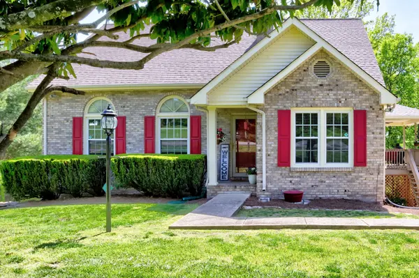 1890 Bradbury Rd, Adams, TN 37010