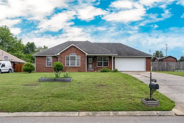 6010 Westfork Dr, Smyrna, TN 37167
