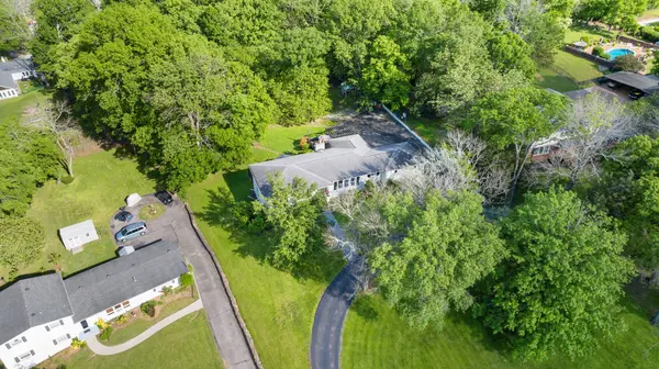 716 S Summerfield Dr, Madison, TN 37115