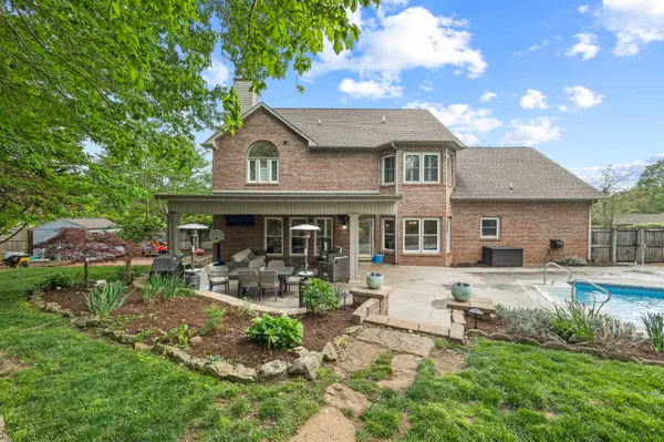 241 Jamestown Rd, Cookeville, TN 38501