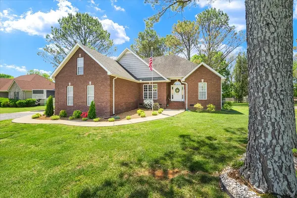 1423 Alyssa Dr, Chapel Hill, TN 37034