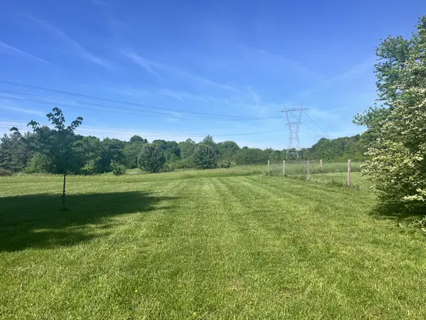 3132 Old New Cut Rd, Springfield, TN 37172