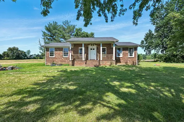 693 Lee Braswell Rd, Smithville, TN 37166