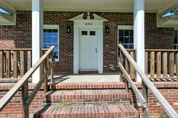 693 Lee Braswell Rd, Smithville, TN 37166