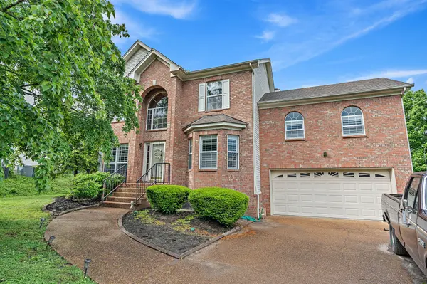 102 Braxton Park Ct, Goodlettsville, TN 37072