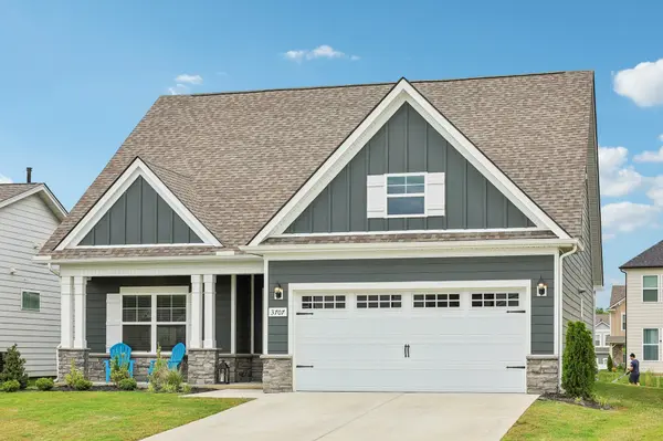 3707 Stormy Ln, Rockvale, TN 37153
