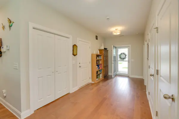 107 Brook Ct, White House, TN 37188
