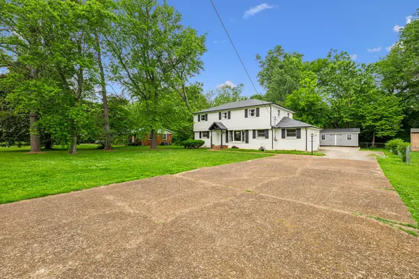 1615 Diana St, Murfreesboro, TN 37130
