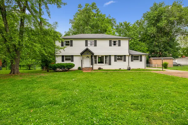1615 Diana St, Murfreesboro, TN 37130