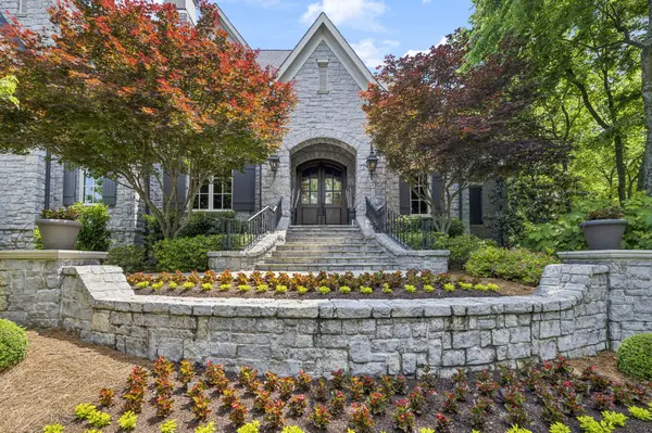 204 Thornhill Crescent, Brentwood, TN 37027