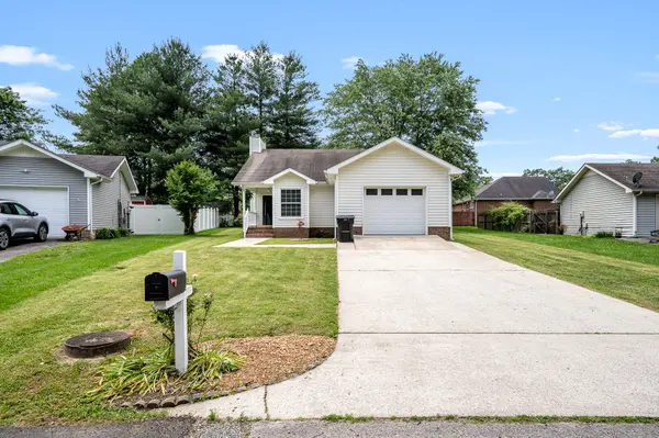 205 Blue Lake Dr, Tullahoma, TN 37388