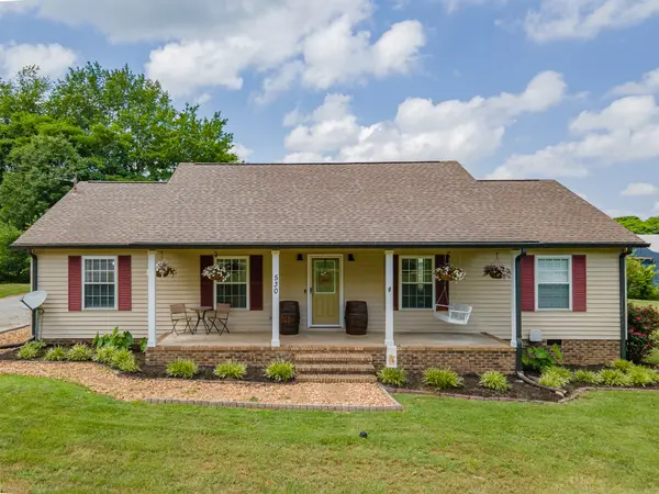 530 Maplewood Dr, Cornersville, TN 37047