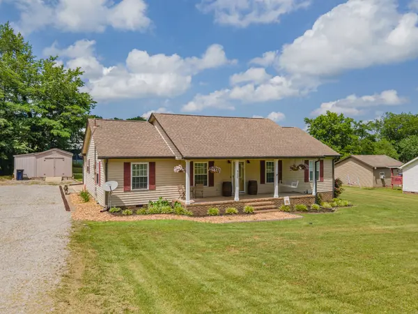 530 Maplewood Dr, Cornersville, TN 37047