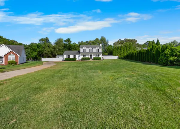 2746 Field Ct, Woodlawn, TN 37191