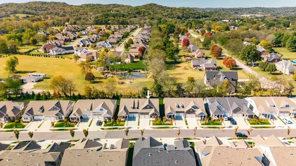 441 Golden Meadow Ln, Hendersonville, TN 37075