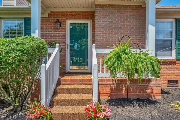 204 Nathan Dr, Goodlettsville, TN 37072