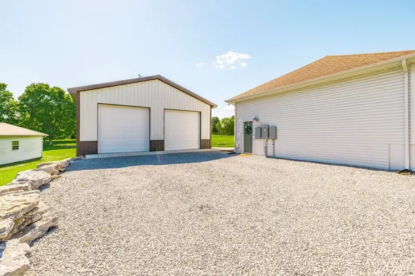 728 Greenfield Ln, Castalian Springs, TN 37031