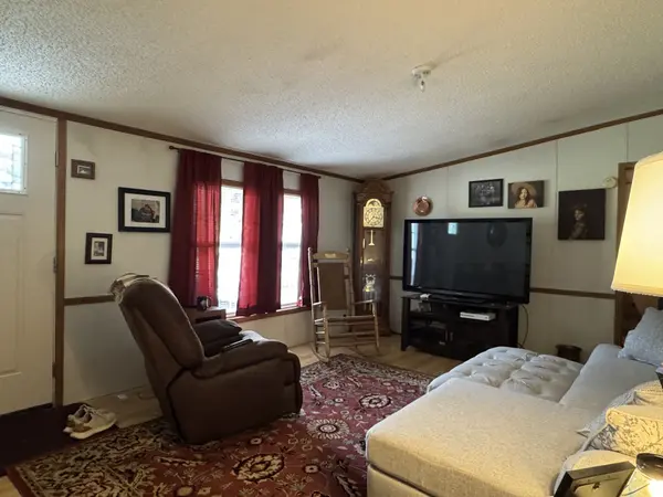 4785 Mickle Ln, Clarksville, TN 37043