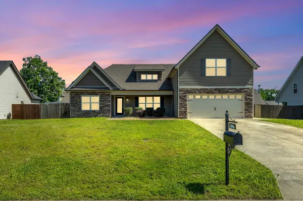 1016 Watergate Dr,  Smyrna,  TN 37167