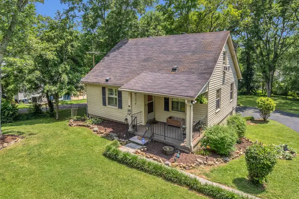 214 W Cedar St, Goodlettsville, TN 37072