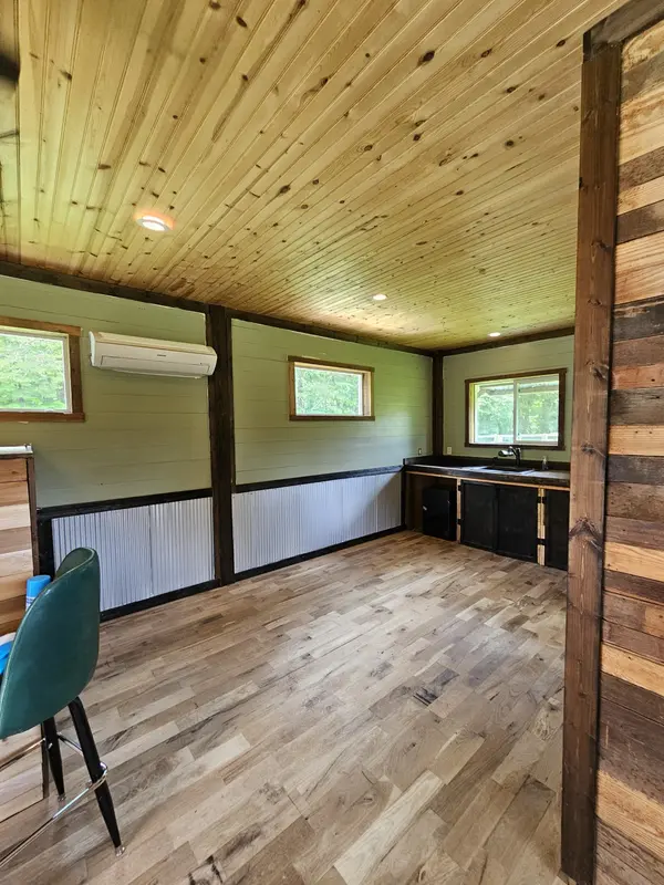 200 Caney Bend Rd, Doyle, TN 38559