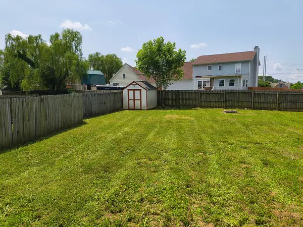 948 Commission Dr, Clarksville, TN 37042