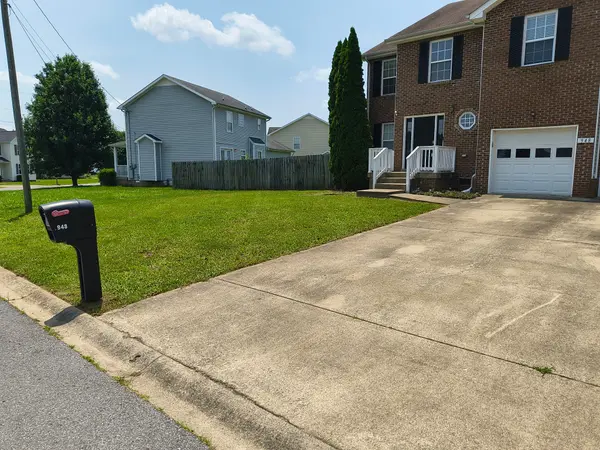 948 Commission Dr, Clarksville, TN 37042