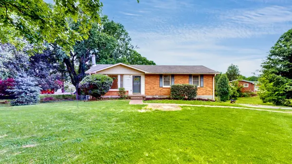 110 Lynn Ln, Old Hickory, TN 37138