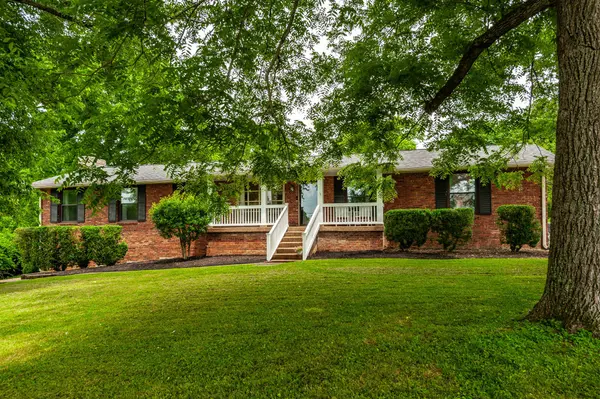 331 Indian Lake Rd, Hendersonville, TN 37075
