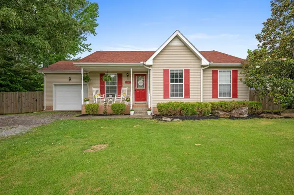114 Silver Leaf Circle, Dickson, TN 37055