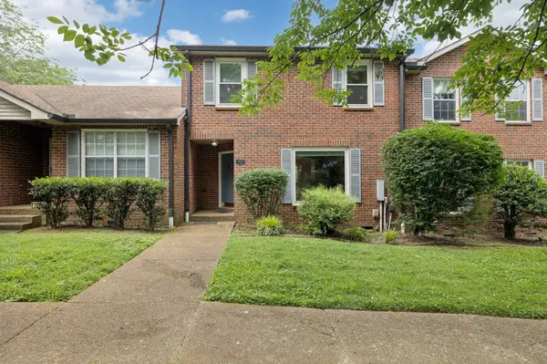 423 Huntington Ridge Dr, Nashville, TN 37211